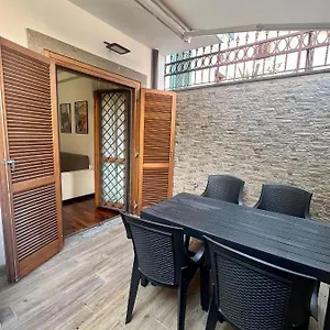 https://corso-francia-apartment.it-romehotels.com